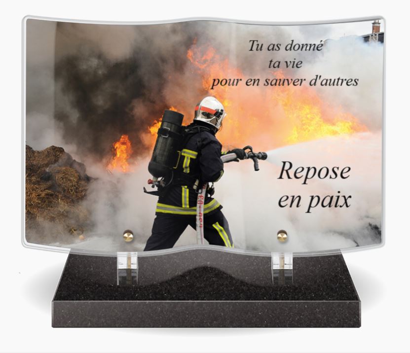 Plaque Altuglas CA34 - Livre bombé - 32x20
